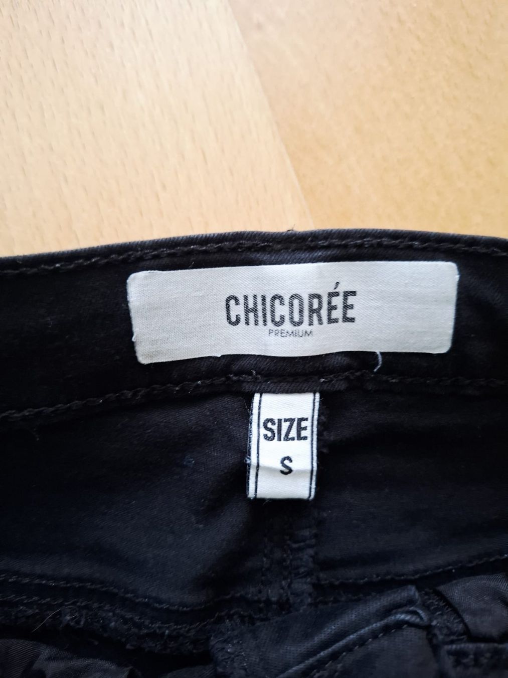 Pantaloni: Hose – Usato da Lachen SZ venduto da IRCOROJA