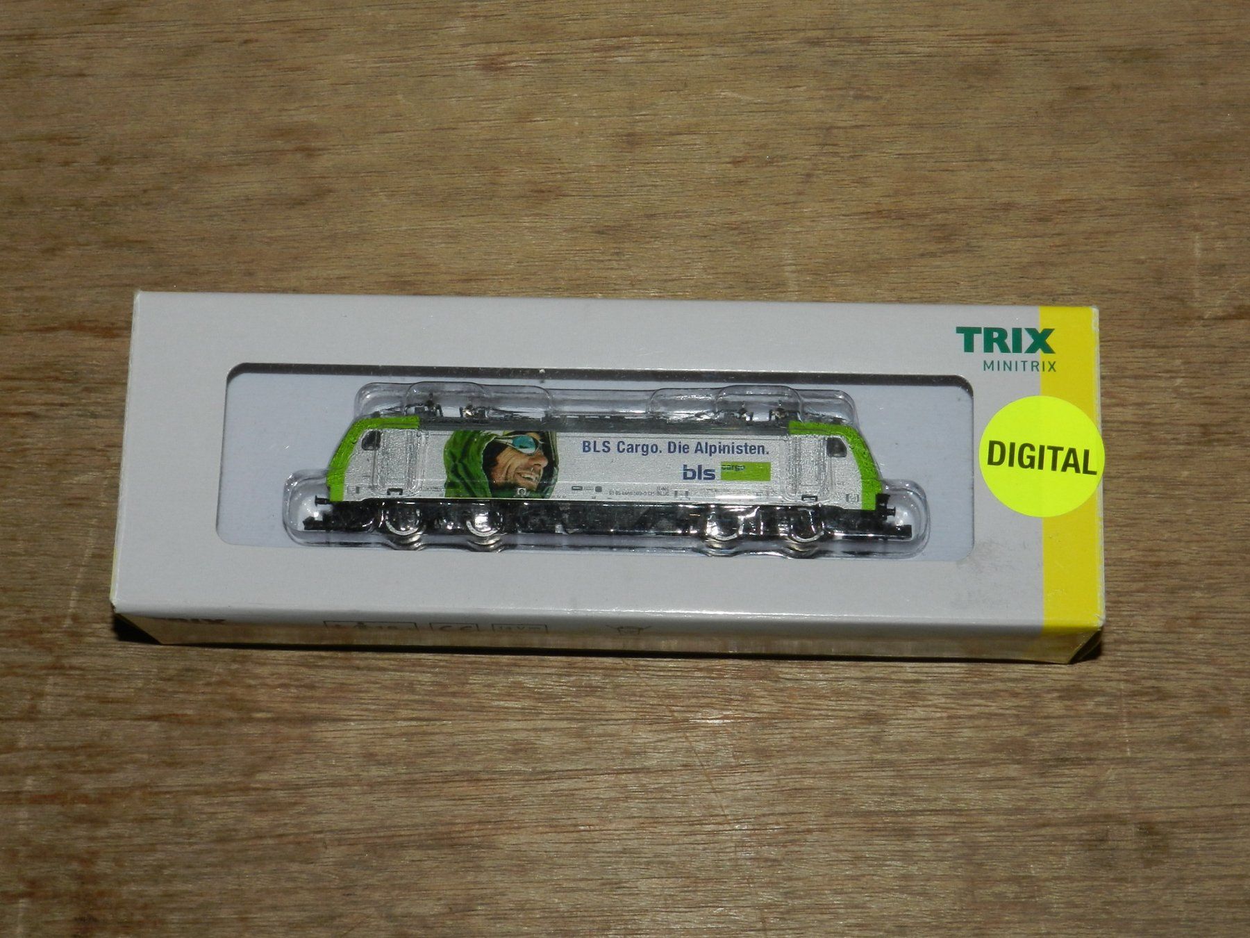 Trix Modelleisenbahnen: Minitrix Spur N Digital E Lok BLS Cargo – Gebraucht aus Jona von  2