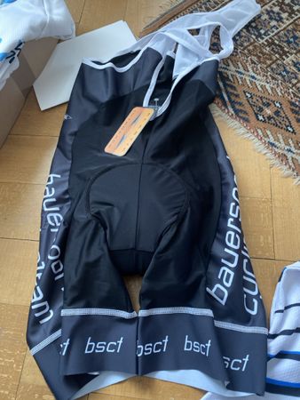 Velohose kurz neu