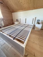 Weisses IKEA Bettgestell, Modell SONGESAND