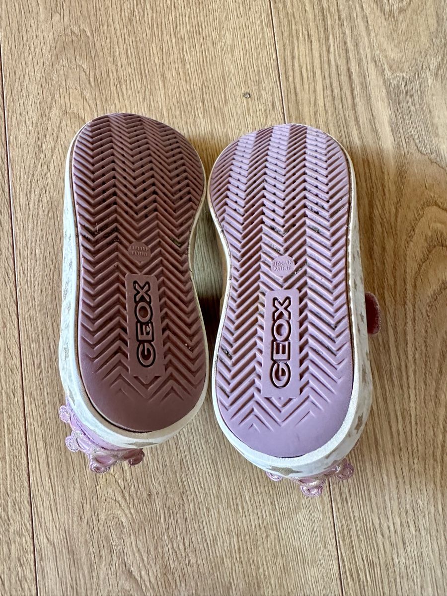 Geox Scarpe per ragazze: GEOX Mädchen Sneakers Gr. 29 – Usato da Winterthur venduto da fcg_q8t5 2