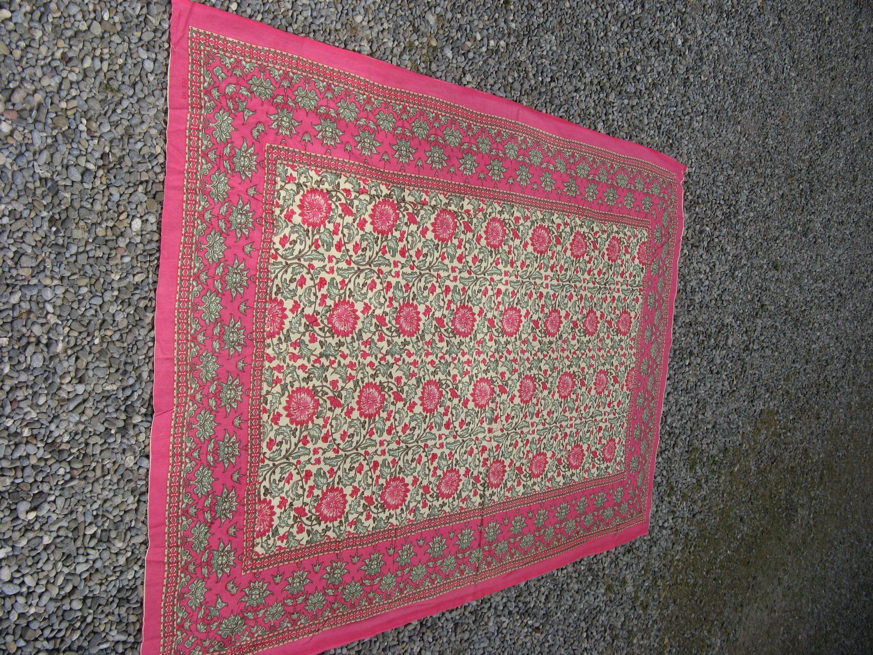 Autre linge de table: Baumwolltuch oder Tischtuch rosa-gelb – Neuf (Voir description) à Zürich par apil 5