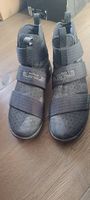Nike Sneaker LeBron Solider 10 Schuhe Grösse 43