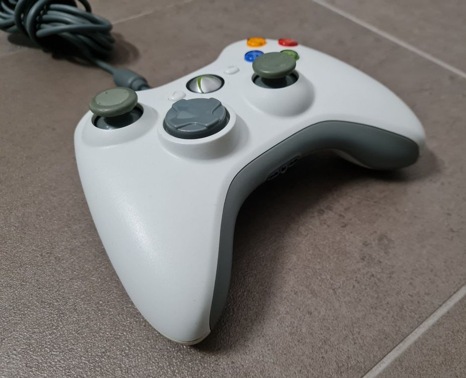 Original XBOX 360 Controller im TOP Zustand! Kaufen auf Ricardo