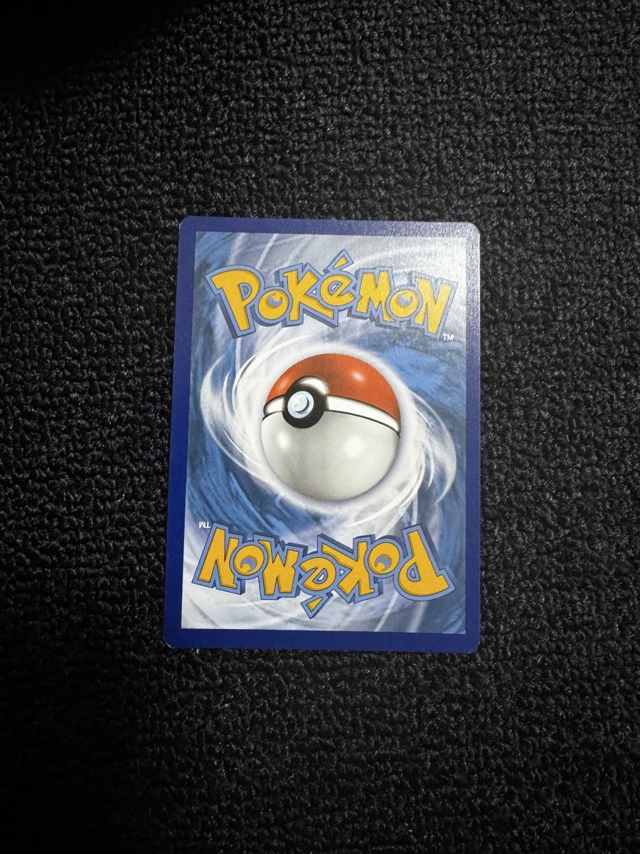 Pokémon Sammelbilder & Trading cards: Evoli / Eevee Reverse Holo #130/185 Vivid Voltage – Gebraucht aus Müllheim Dorf von MX-58555 1