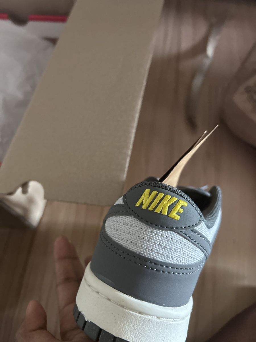 Nike Scarpe da uomo: Nike Dunk Low Grey White Sneakers Size 38Eu New – Nuovo (secondo la descrizione) da Siggenthal Station venduto da tha_2yxs 1