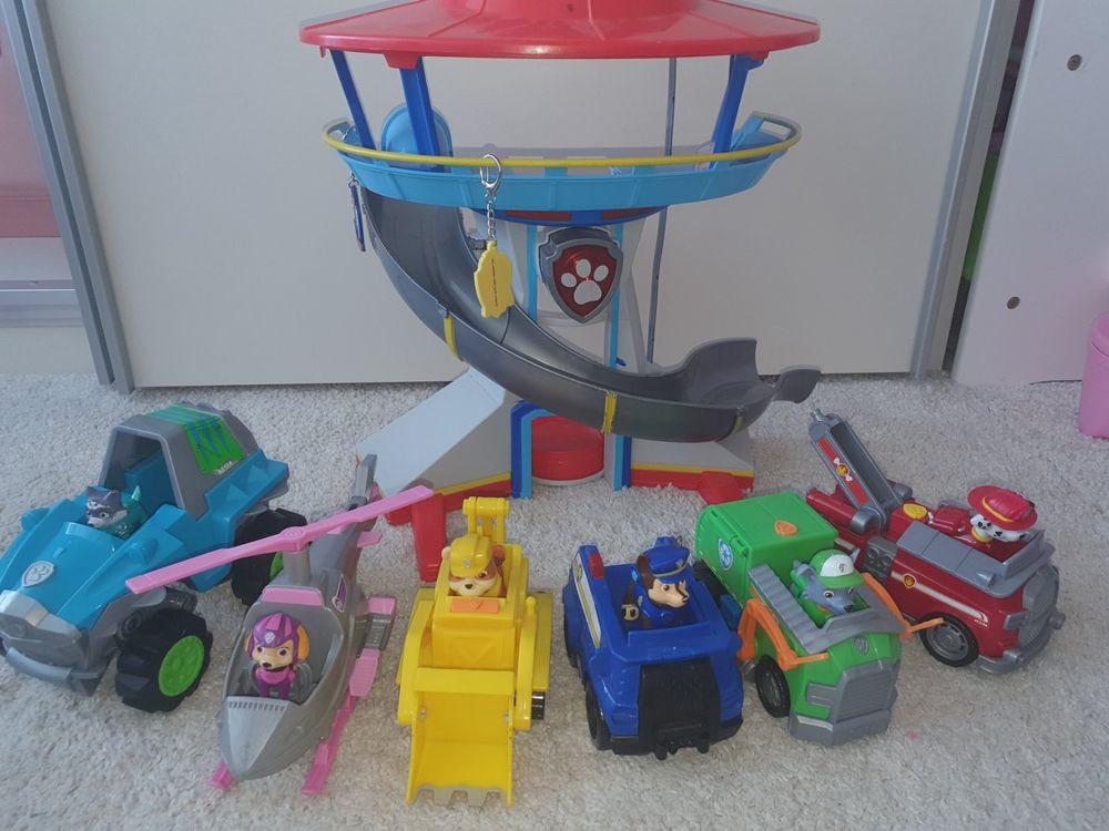 Paw Patrol Zentrale + Fahrzeuge + outlet weitere Figuren