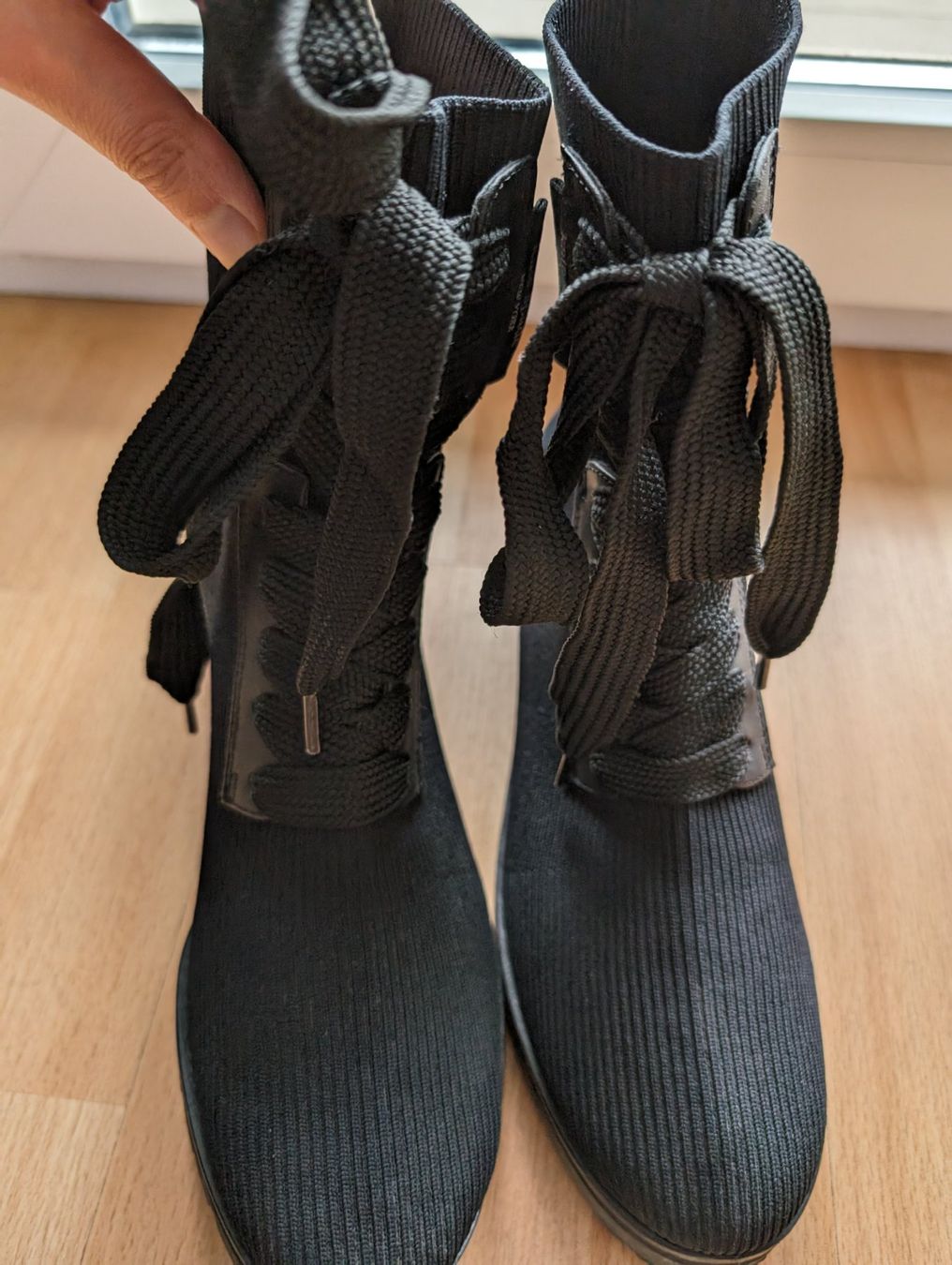 Kate Spade Scarpe da donna: KATE SPADE NEW YORK Merigue Boot - 37 Black – Nuovo (secondo la descrizione) da Glis venduto da livespringly 4
