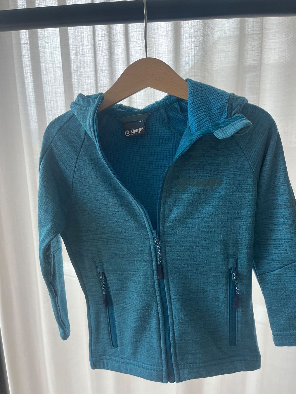 Sherpa Giacche & Cappotti: Sherpa Outdoor Jacke, Grösse 104 – Usato da Wauwil venduto da LoU-AiRiN