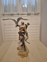 Assassins Creed Figur Origins Bayek mit Adler