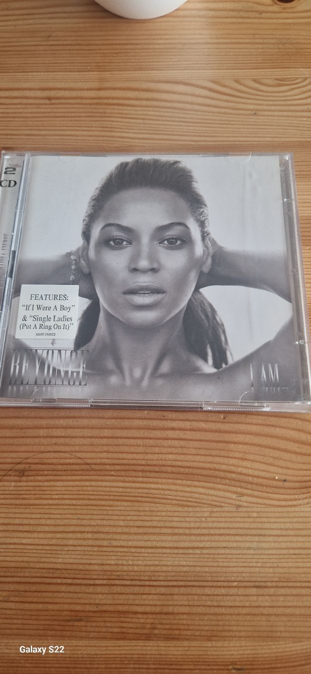 CDs: CD Beyoncé "I Am...Sasha Fierce" – Gebraucht aus Yvonand von CD-KINGDOM 1