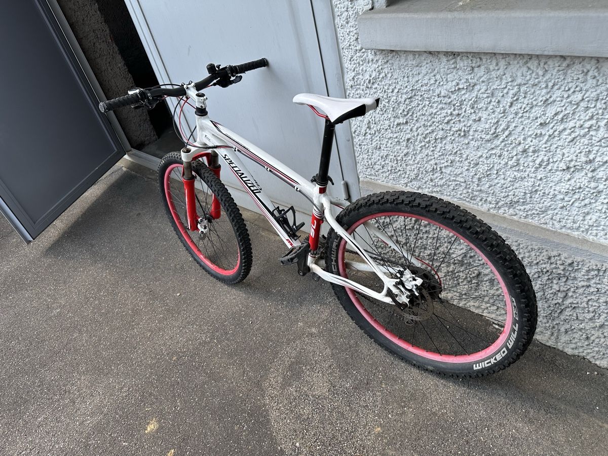 Velos: Specialized Fahrrad – Gebraucht aus Liestal von DimitriD 2