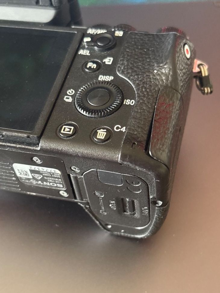 Sony Fotocamera: SONY A7 II / 2    Full Frame Mirrorless Camera – Usato da Benken SG venduto da fal_6yhl 2