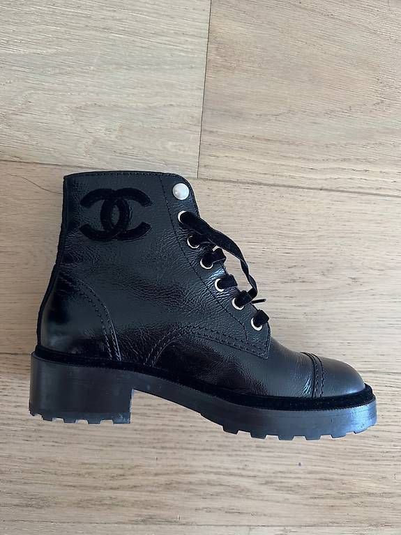 Scarpe da donna: Bottes Chanel Noir  – Usato da Genève venduto da hya_ccc8