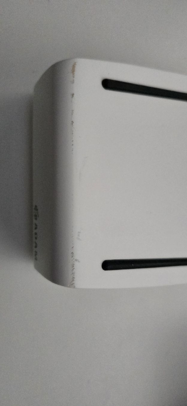 Adam Audio Haut-parleurs: ADAM Desktop Stands White  – D'occasion à Meilen par Roobiedoobie 2