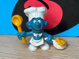 Koch-Schlumpf mit Pfanne