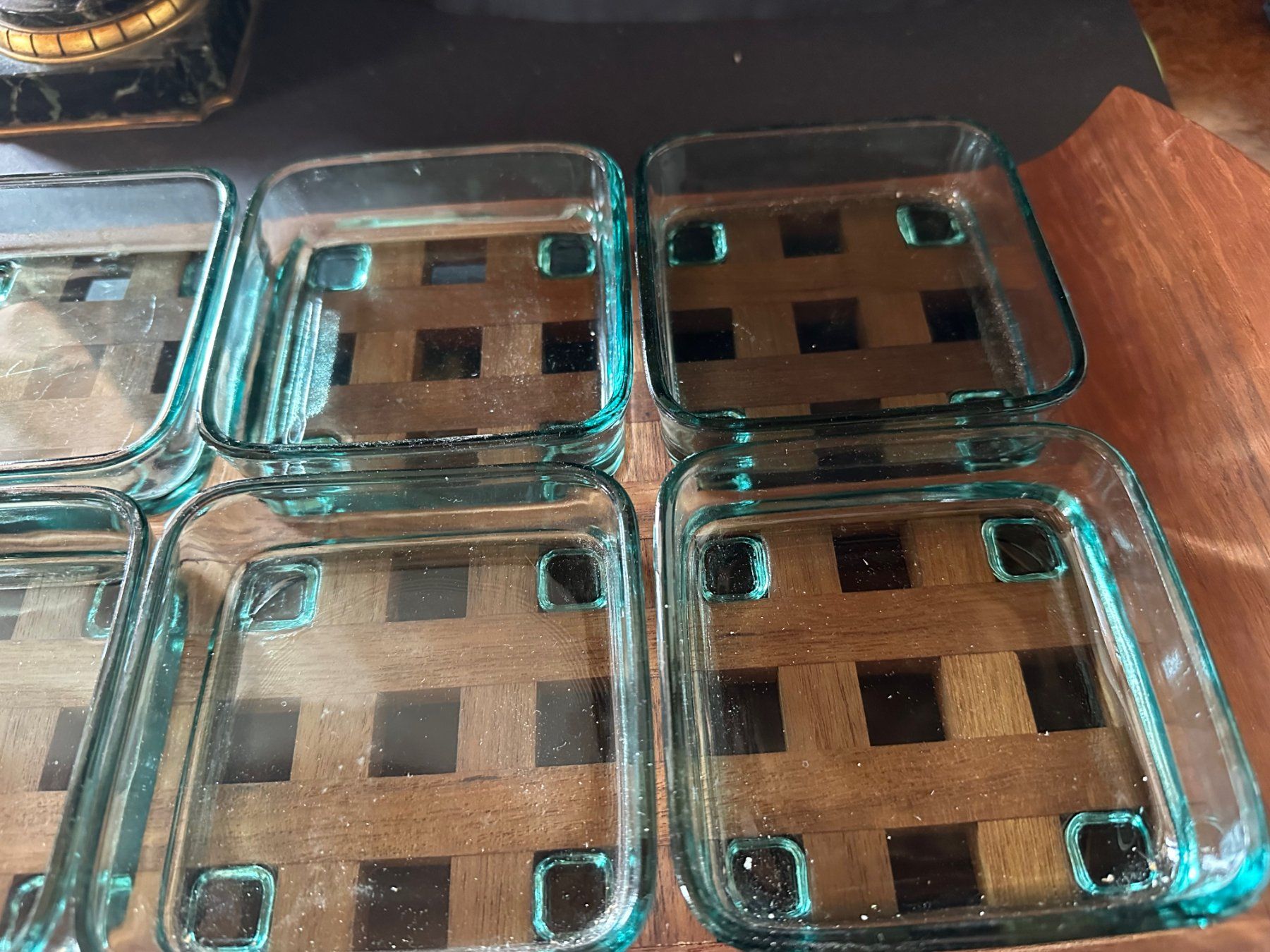 Piatti di portata: Dänisches Design-Holztablett mit Glasschalen – Usato da Saas im Prättigau venduto da Greenside 1
