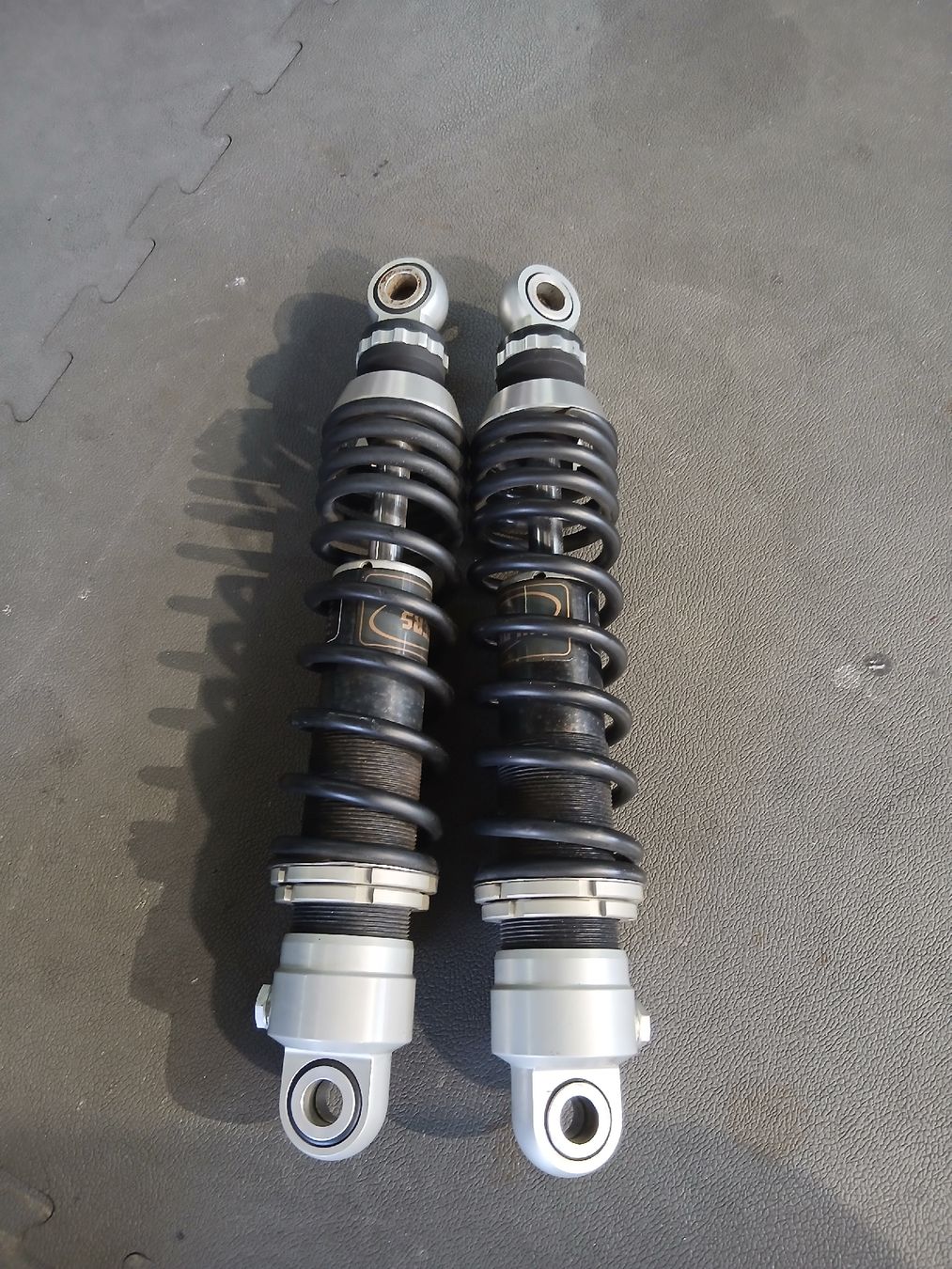 Tutti i ricambio per moto: Suspension wilbers 320mm – Usato da Romanel-s-Lausanne venduto da site76 2