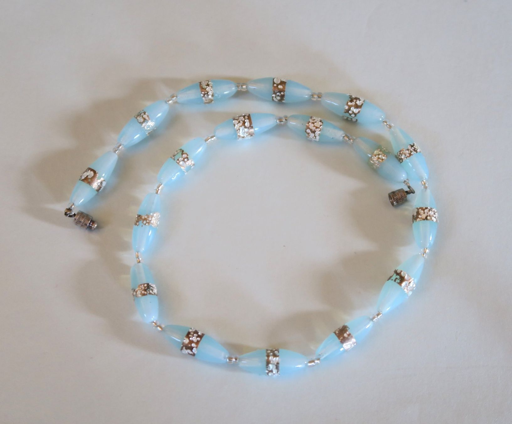Catenine: Glas - Perlenkette hellblau – Usato da Brittnau venduto da marlenestone