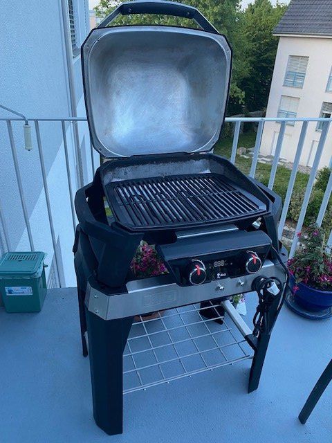 Weber Griglie: Elektrogrill Weber PULSE 2000 WCart BLK CH – Usato da Niederhasli venduto da Tigerproduct 3