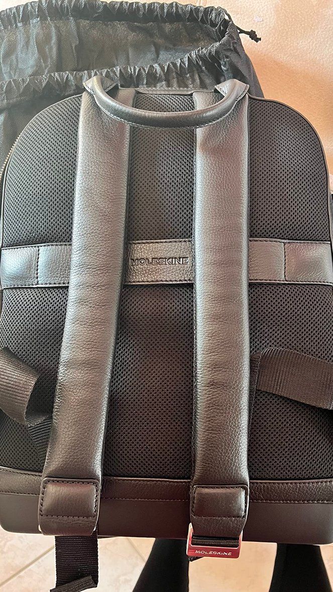 Zaini: Moleskine Tagesrucksack - Leder Neu – Nuovo e nell'imballaggio originale da  venduto da  3