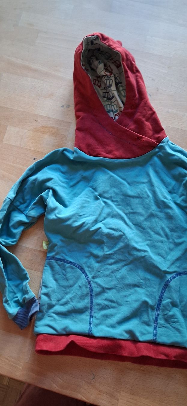 Maglioni & Felpe: soova Hoodie 110 – Usato da Zunzgen venduto da NiBe99