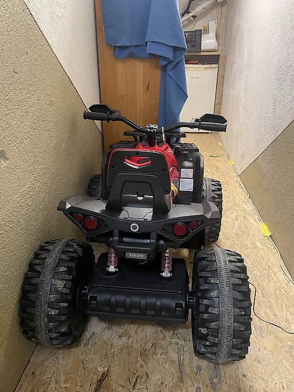 Fahrzeuge für Kinder: Quad électrique 3/5 ans  – Gebraucht aus Orbe von cat_s2xz 3