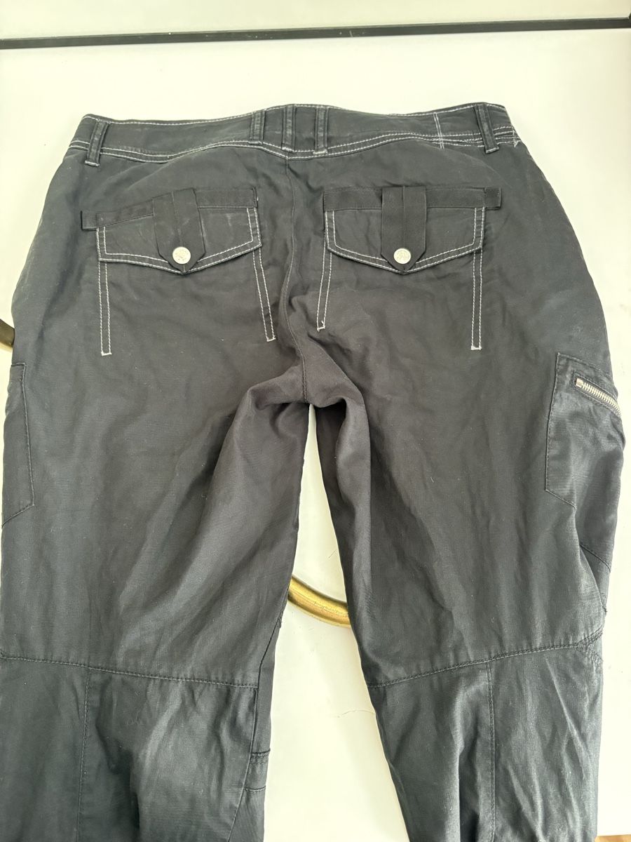 Girbaud Pantaloni: Pantalon cargo Marithé + François Girbaud 3/4, Size 32  – Usato da Neuchâtel venduto da sharposneaks 9