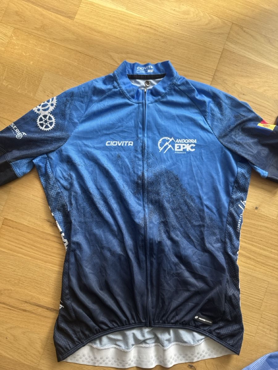 Canottiere & Pantaloni: Ciovita Bikejerseys – Nuovo (secondo la descrizione) da Hunzenschwil venduto da mila012 2