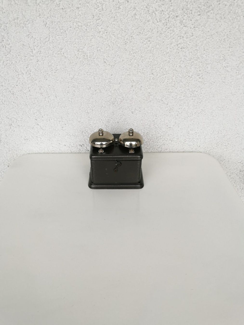 Campanacci mucche: Wunderschöne Telefon Doppelglocke grau – Usato da Dietikon venduto da Branquinha1981