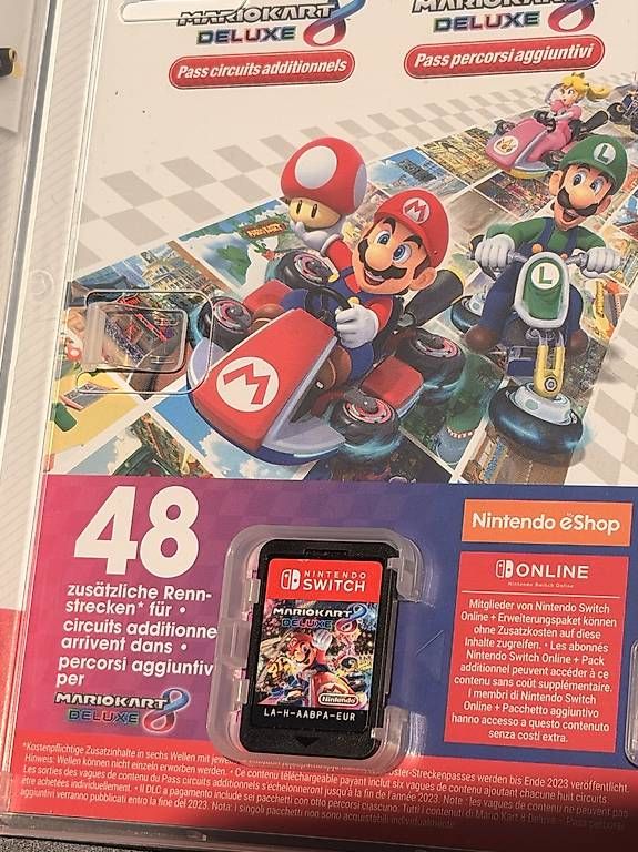 Consoles: Nintendo Switch OLED + Mario Kart 8 Deluxe + accessoires – D'occasion à St-Maurice par Gbarman 4