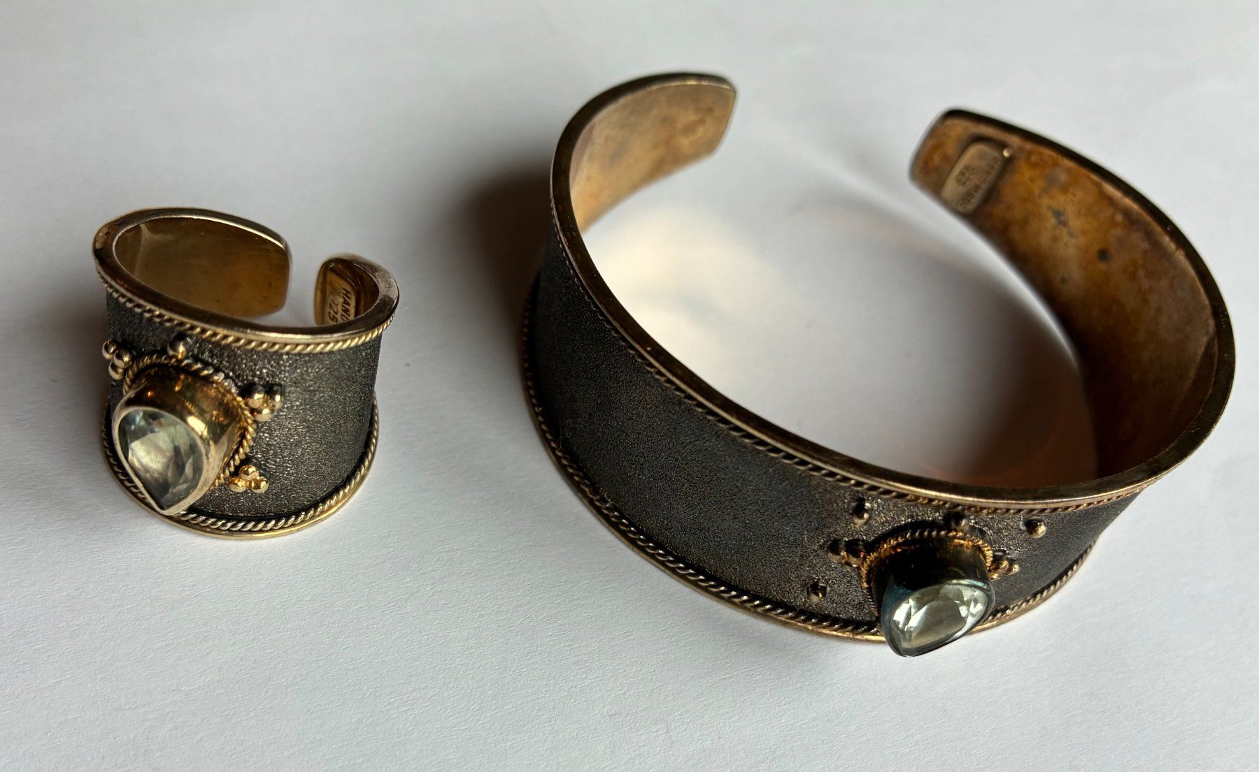 Bracciali & Braccialetti: Set Armreif und Ring – Usato da Basel venduto da bas_z5bb