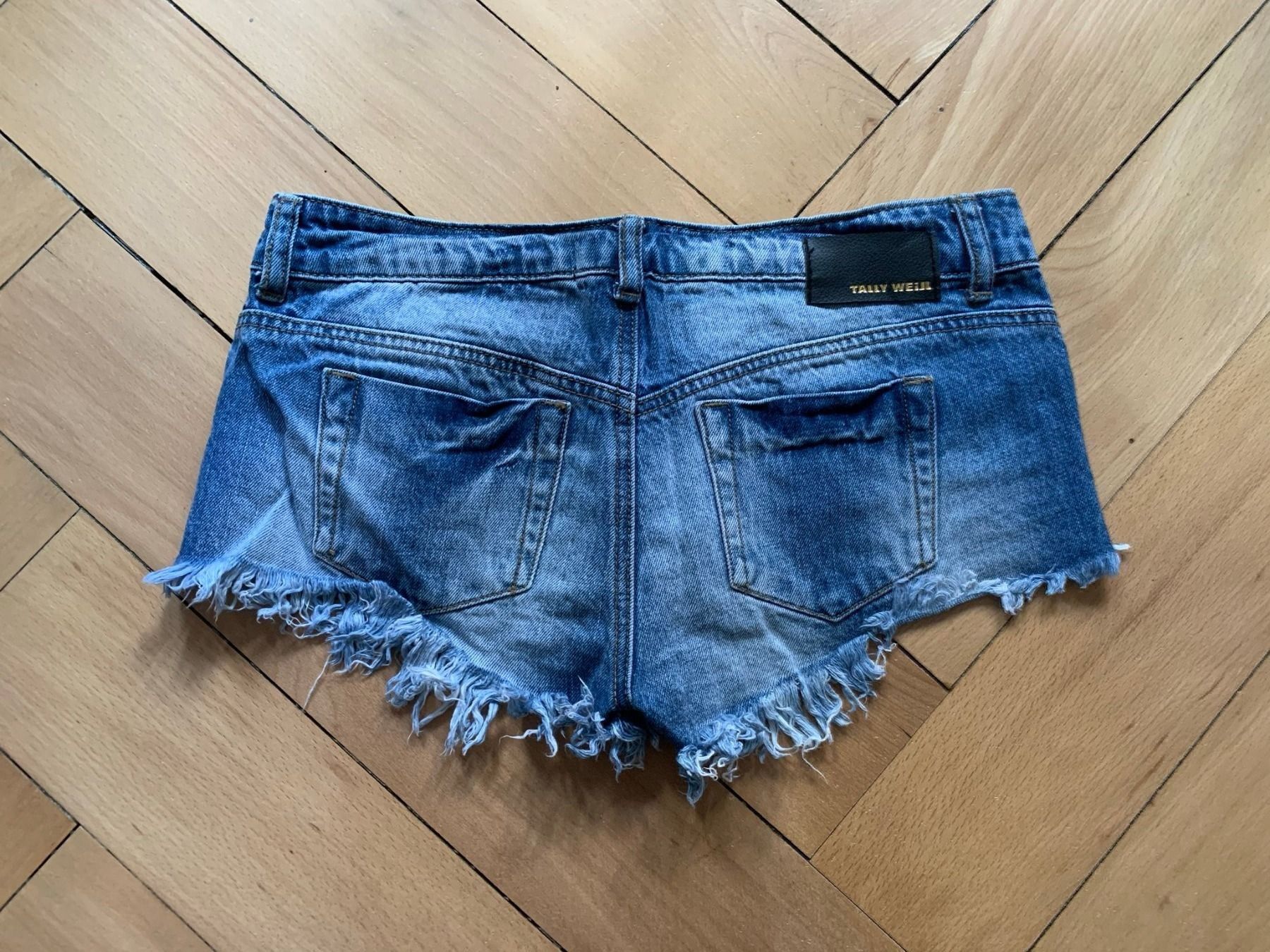 Tally Weijl Jeans: Ethno Jeansshorts blau - 36 – Gebraucht aus Zürich von Diazaio 2