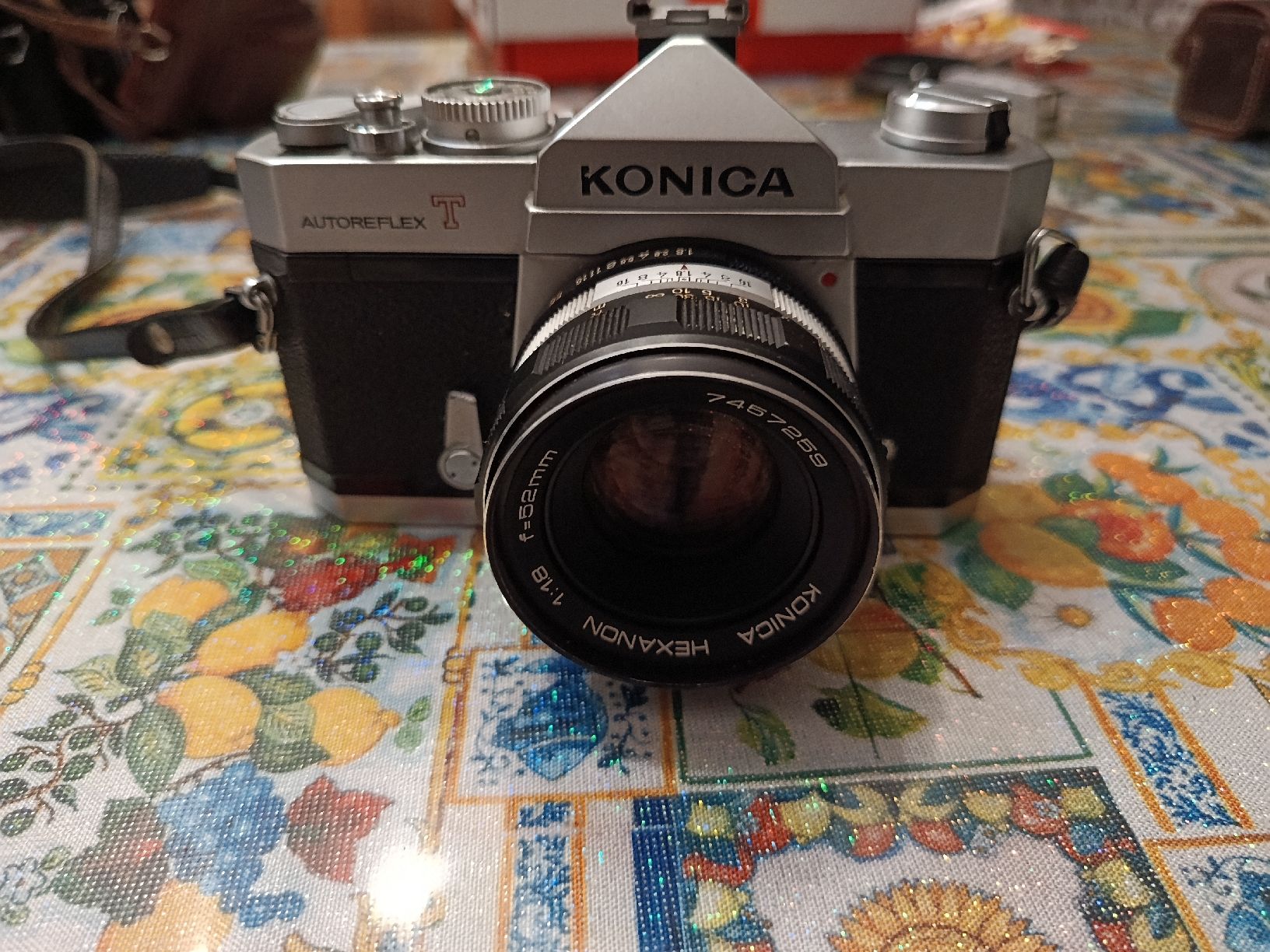 Konica Fotocamera: Konica Autoreflex T camera with Hexanon 52mm lens – Usato da Riva San Vitale venduto da Stekri