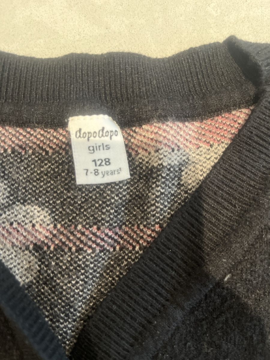 Maglioni & Felpe: Strickjacke 128 – Usato da Münchwilen TG venduto da Kaira0811 1