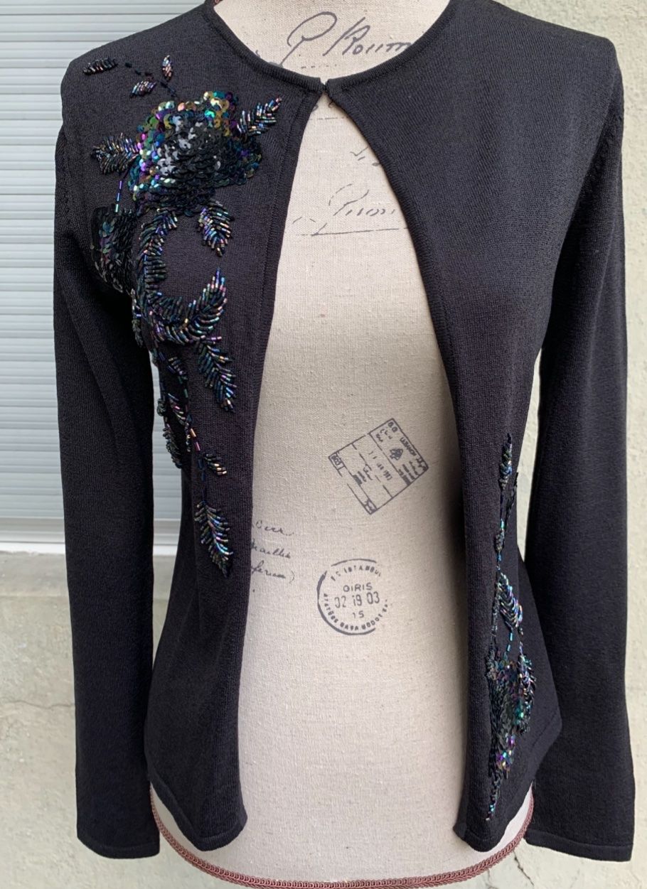 Top: Splendide twinset brodé séquins&perles noir irisé 2pces – Nuovo (secondo la descrizione) da Martigny venduto da only__you 7