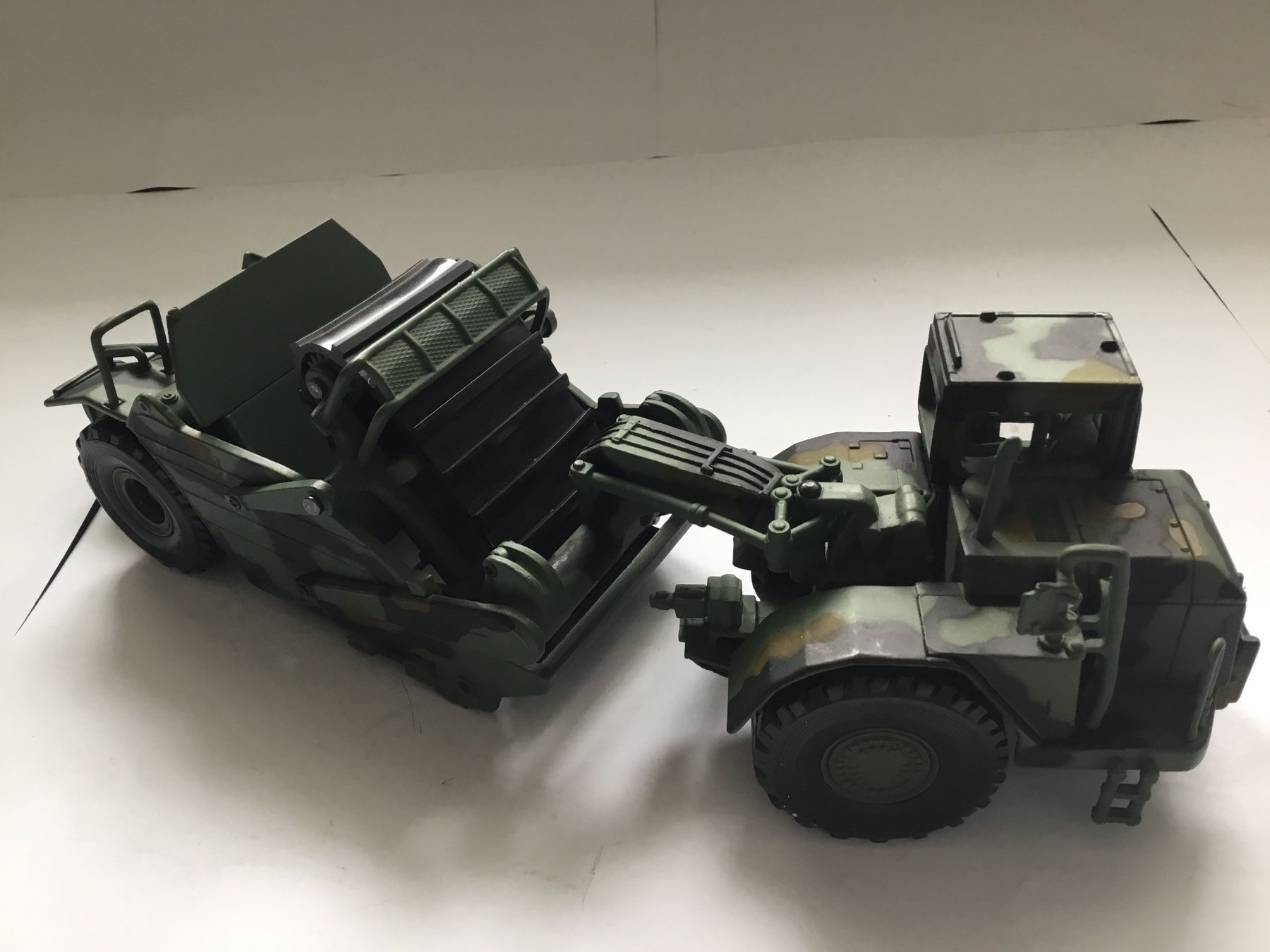 Modellini d'auto: CAT 623G Military Scraper – Usato da Dänikon ZH venduto da didi1103 4