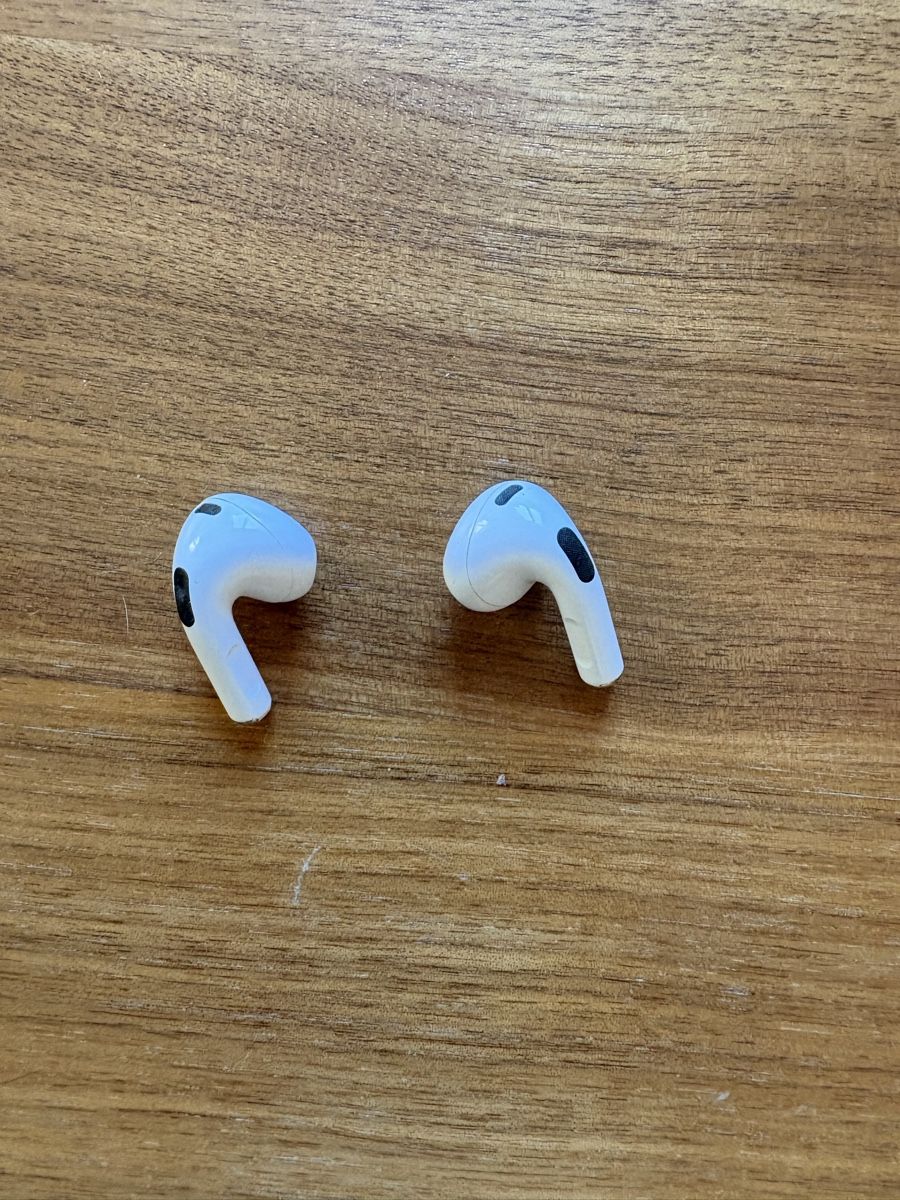 Apple Kopfhörer: AirPod Apple état correct – Gebraucht aus Moutier von Cfrne 1