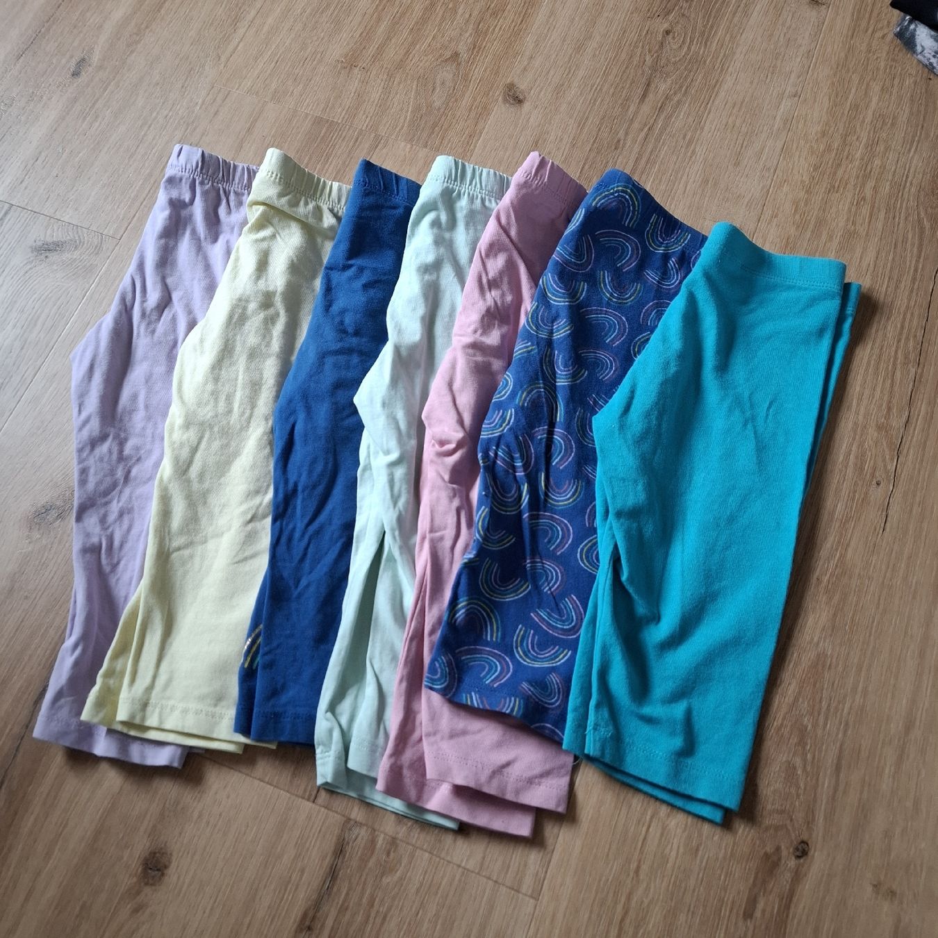 Lotti & Set di vestiti: Riesiges Mädchen Kleiderpaket Grösse 110 – Usato da Bülach venduto da JAYA379 5