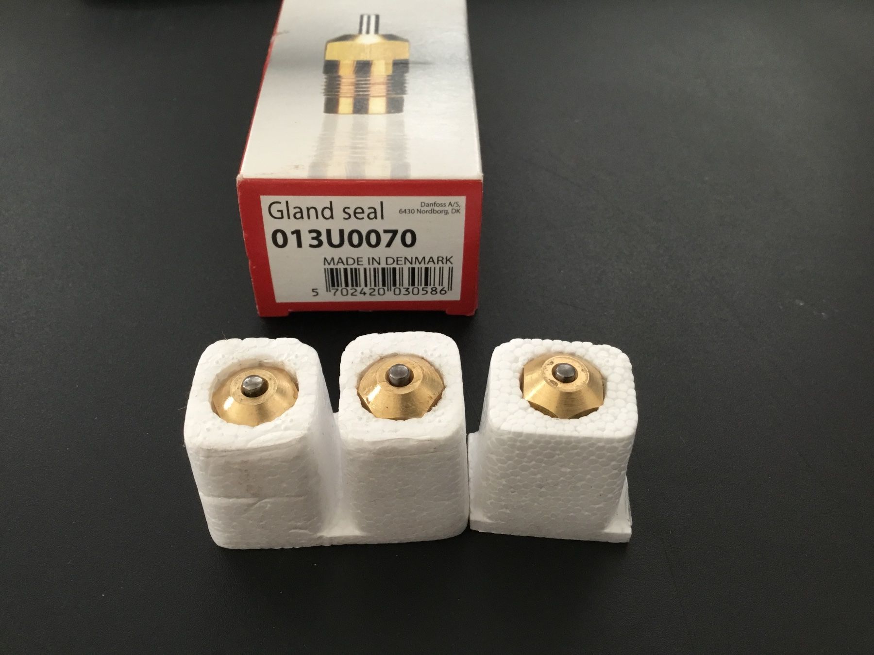Danfoss Messen: 3. Stopfbuchse zu RA/V und RA/ VL Danfoss Ventilen – Neu und originalverpackt aus St. Margrethen SG von alfapeugeot10