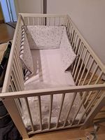 Kleinkinderbett inkl Zubehör