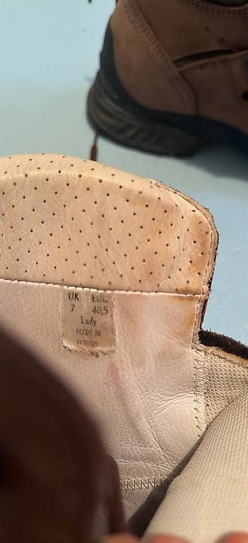 Scarpe da uomo: Hanwag Wanderschuhe – Usato da Uitikon Waldegg venduto da lapagy 1