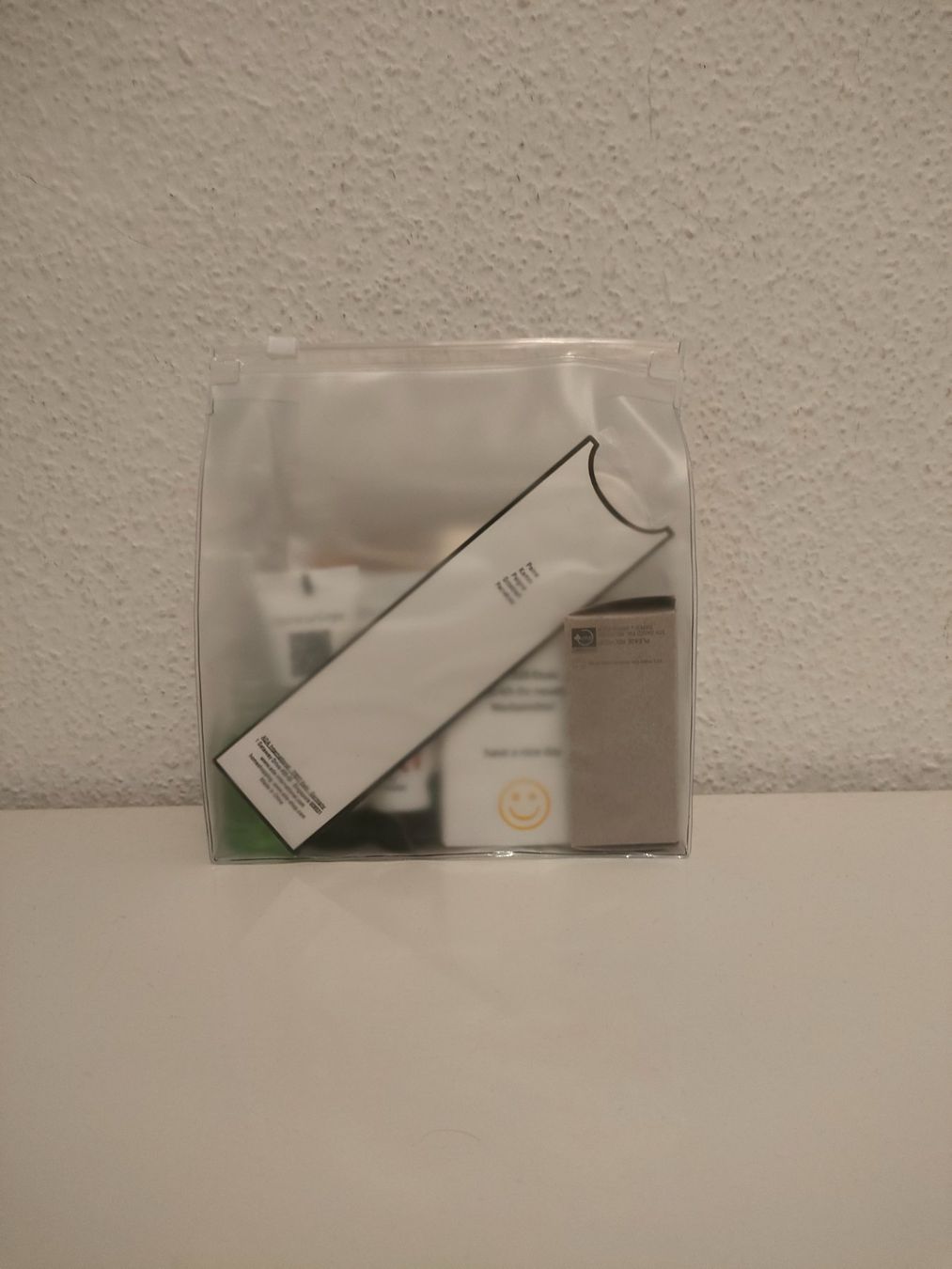 Custodie per cosmetici: Wunderschönes Necessaire ideal für Reise – Nuovo (secondo la descrizione) da Dietikon venduto da Branquinha1981 1