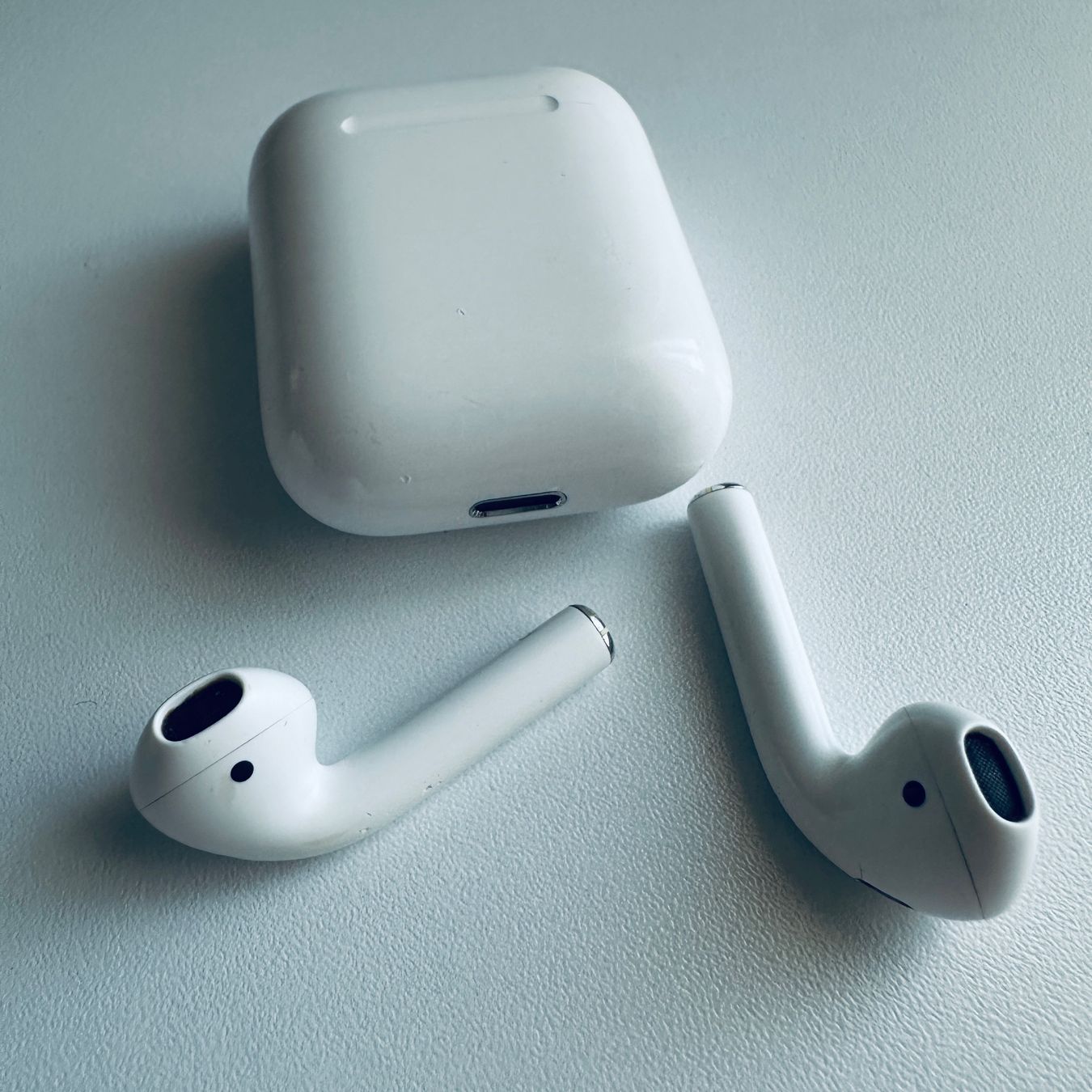 Apple Cuffie: Original Apple AirPods 2 Kopfhörer Wireless Lightning Kabel – Usato da Basel venduto da MY.AIRPODS.SHOP 6