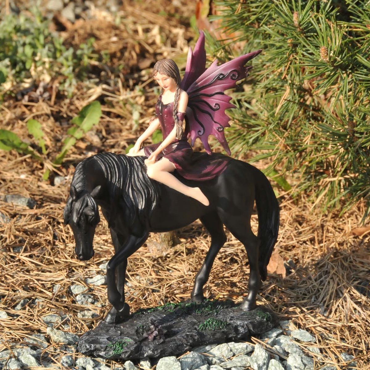 Statuette: Märchenfee auf schwarzem Einhorn reitend – Nuovo e nell'imballaggio originale da Menzingen venduto da fairy123 4
