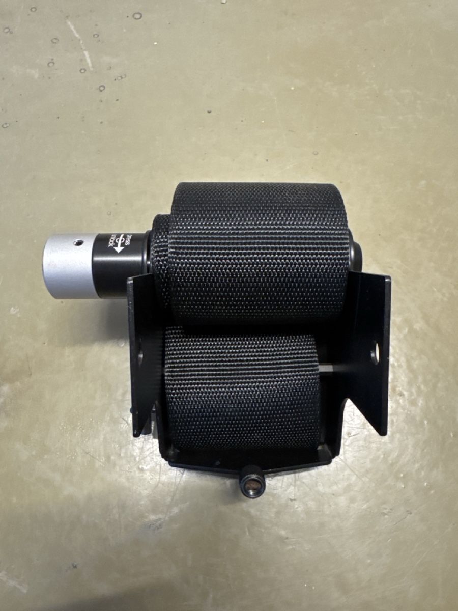 Supporti a parete: USM Haller CPU Halter für Kitos M – Usato da Rüti ZH venduto da ZdieKralle 2