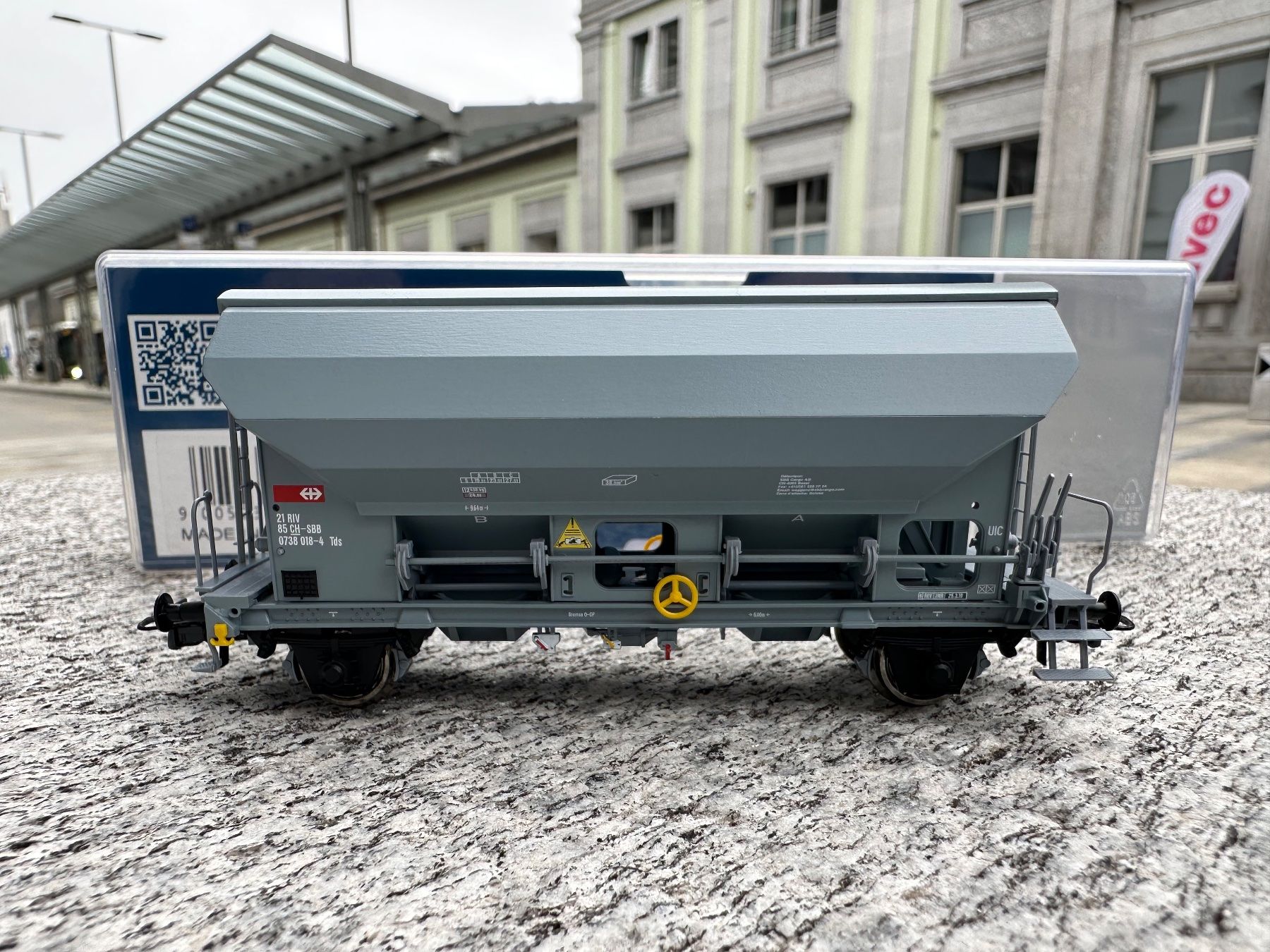 Roco Modellini di ferrovie: Roco 1x 76584 Schwenkdachwagen, SBB – Nuovo e nell'imballaggio originale da Chiasso venduto da Carrara-Modellismo 2