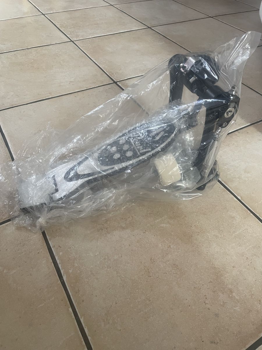 Strumenti musicali: Pearl Kick drum Pedal - New – Nuovo (secondo la descrizione) da Bellinzona venduto da Sibelius85