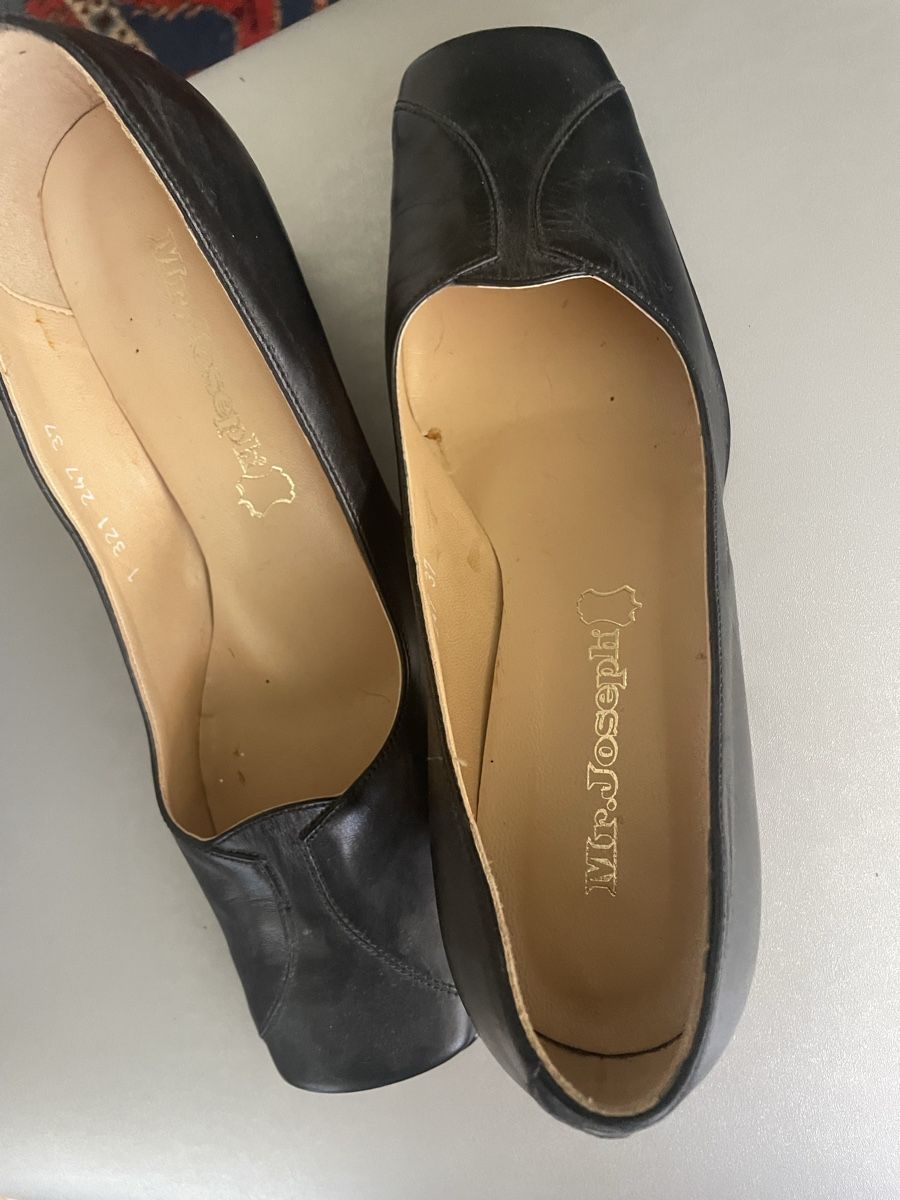 Scarpe da donna: Damenschuhe Leder schwarz Grösse 37 Mr. Joseph – Usato da Au/ZH venduto da markthallerapperswil