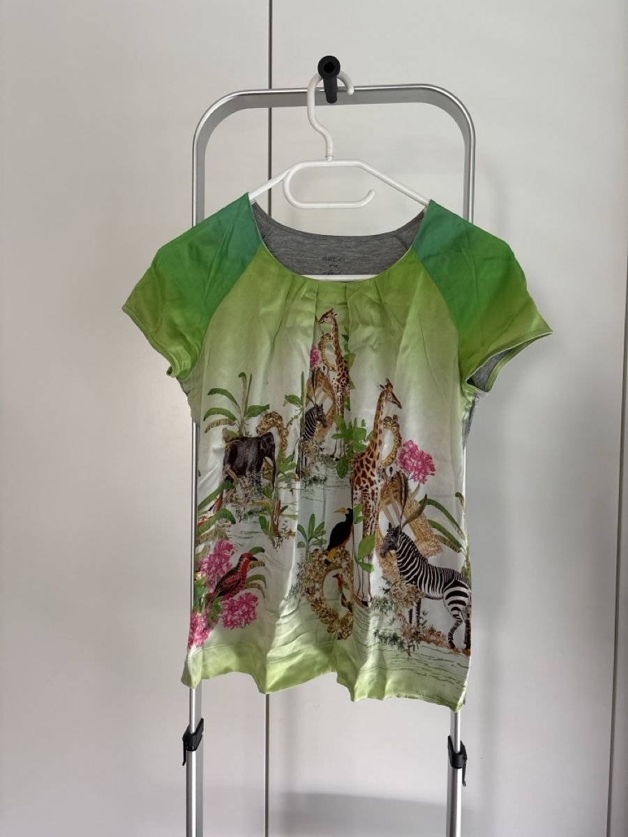 Marc Cain T-shirts: MARC CAIN imprimé animalier taille N1 – D'occasion à Morges par kidamap